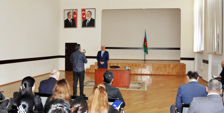 Pirallahıda səyyar qəbullar davam etdirilir